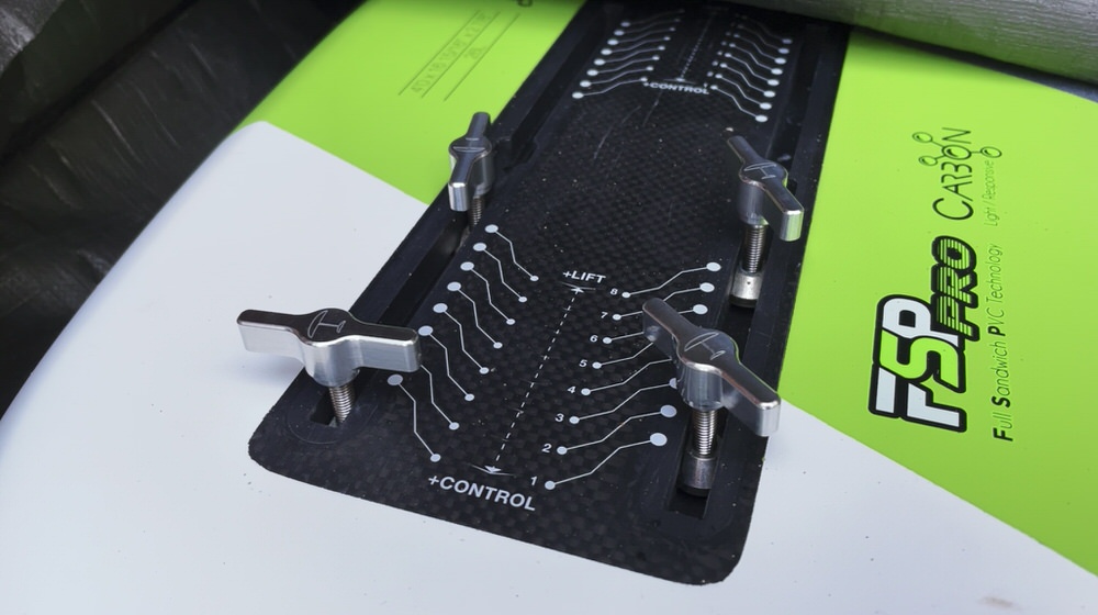 hydrofoil-wingscrews-1